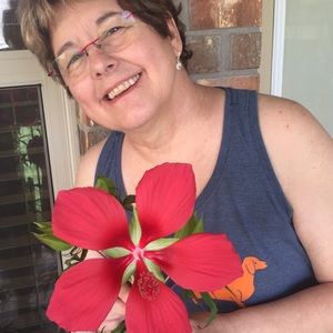 Meet your Posher, Debbie